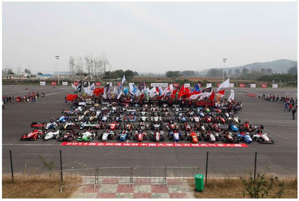 570ddc5f27580.jpg 2014全体车队合照.jpg